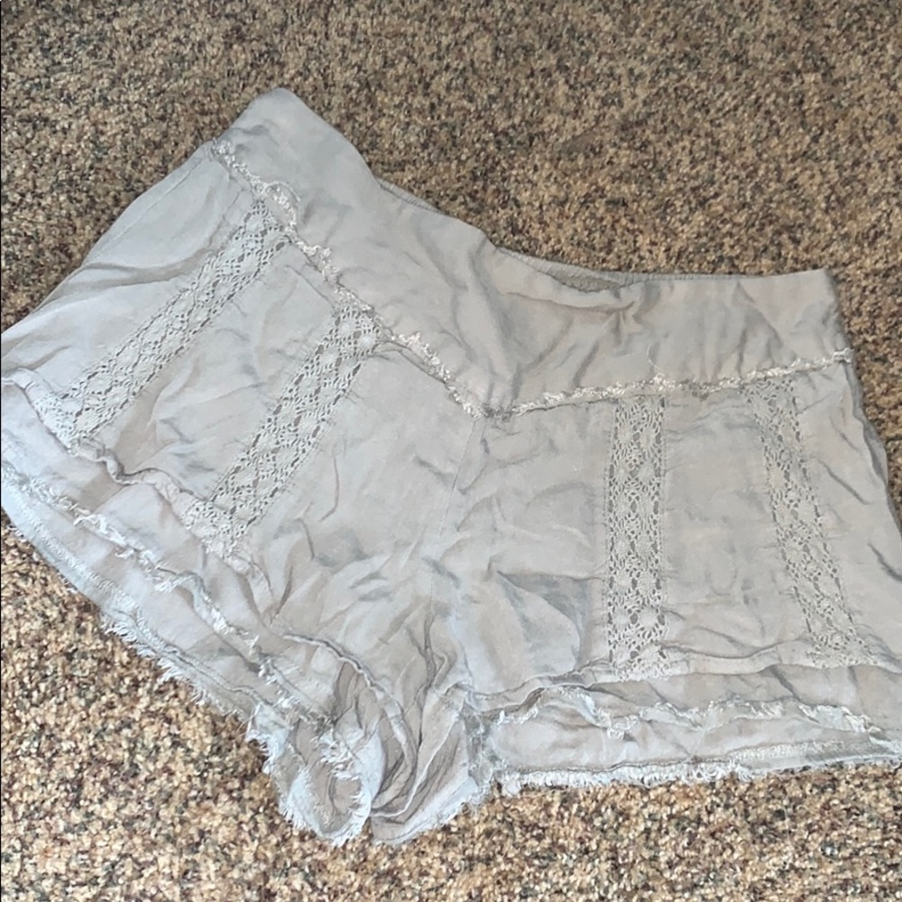 Flowy shorts — light green khaki color